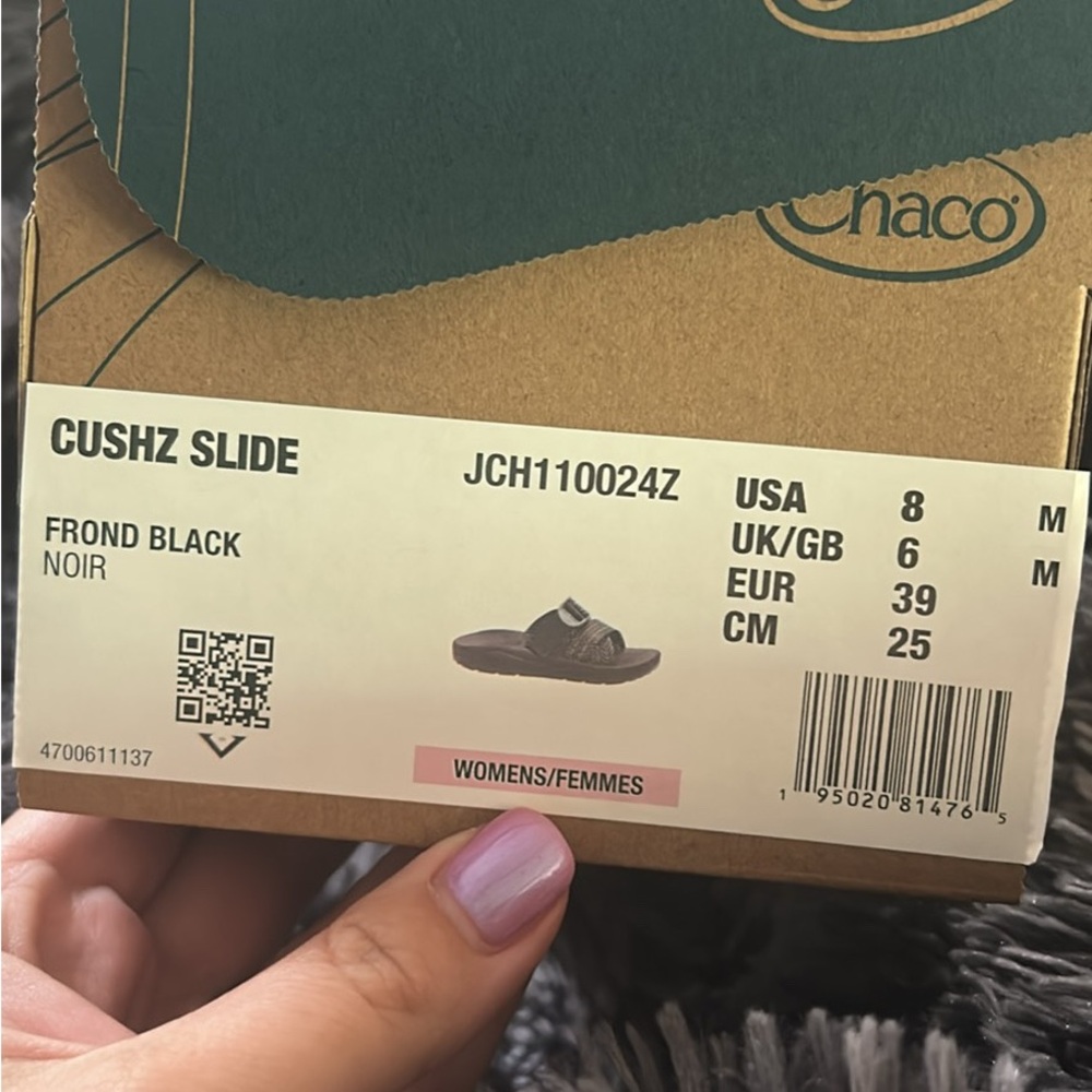 Chaco CushZ Slide Sandals in Frond Black